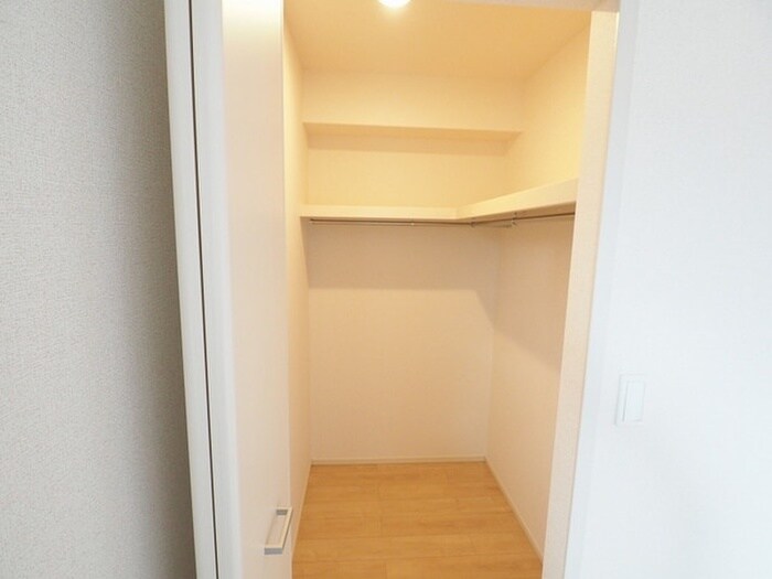 物件内観写真14　(収納)