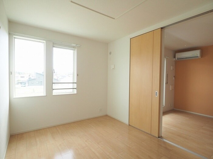 物件内観写真16　(内観写真)