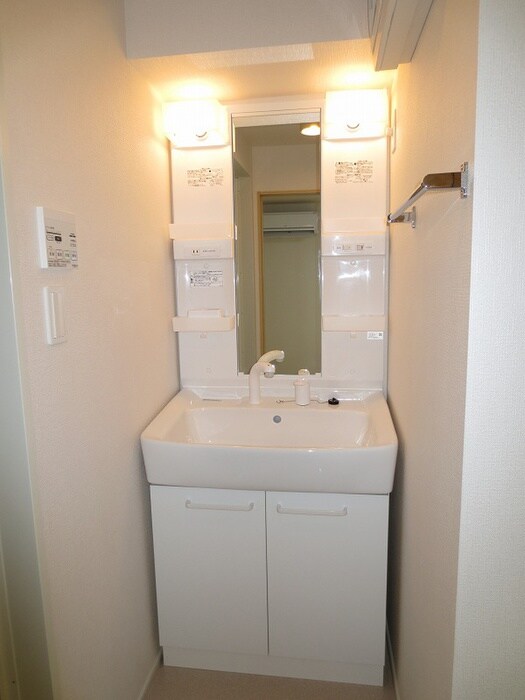 物件内観写真16　(洗面)