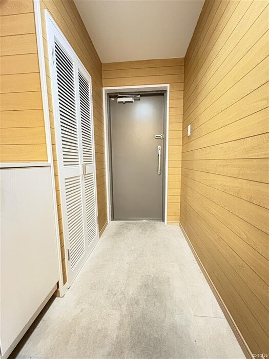 物件内観写真16　(玄関)