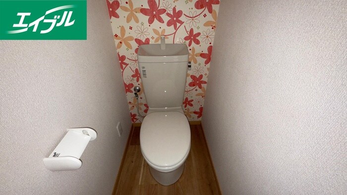 物件内観写真9　(トイレ)