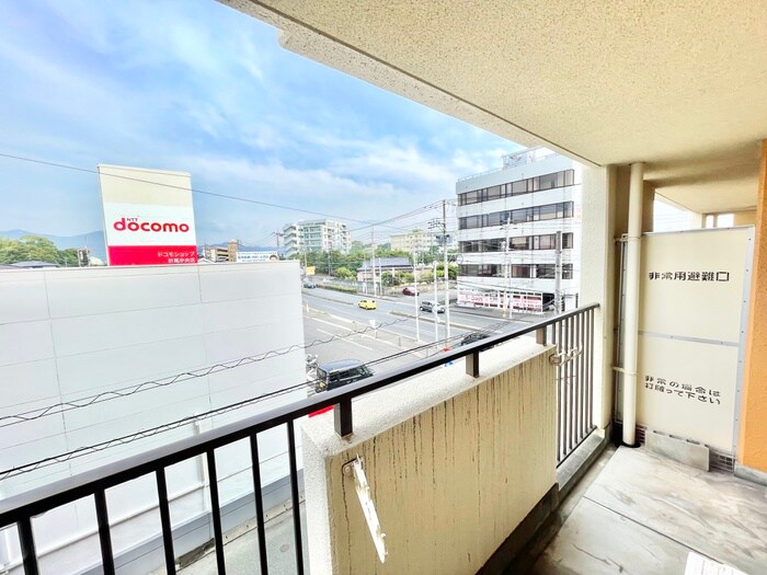 物件内観写真13　(室内からの展望)