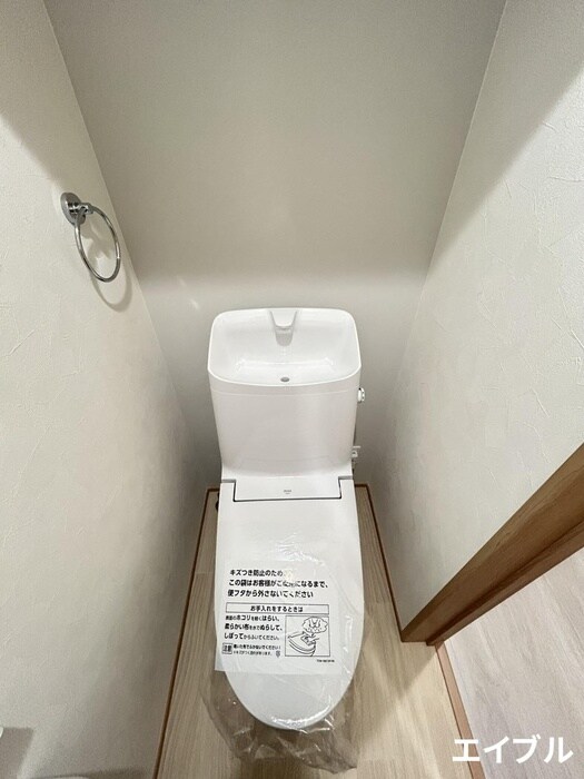 物件内観写真8　(トイレ)