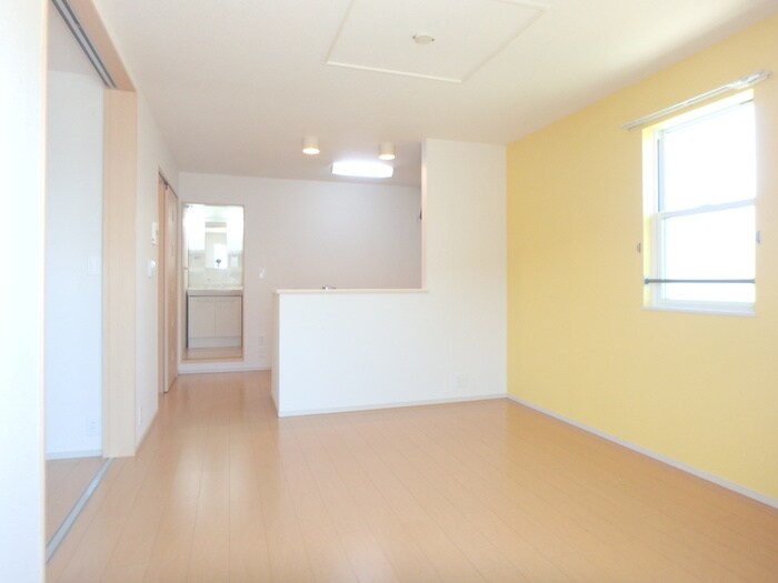 物件内観写真4　(居室)