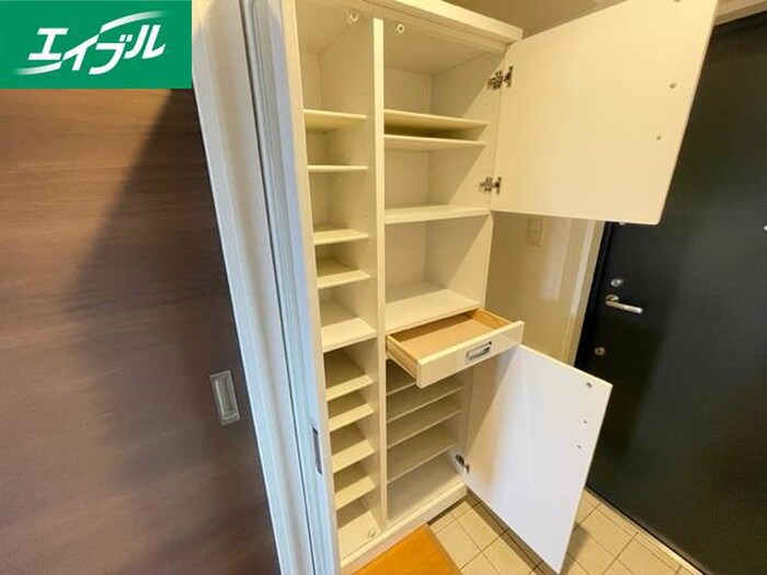物件内観写真17　(靴箱)