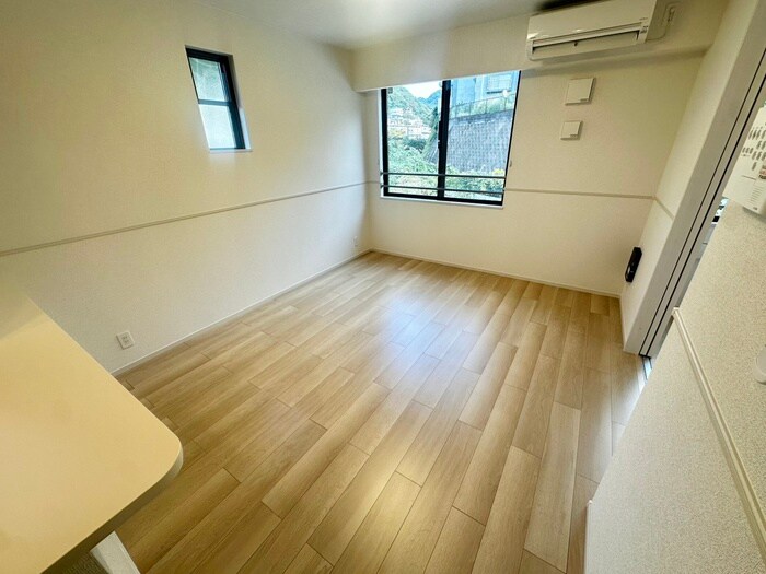 物件内観写真9　(居室)