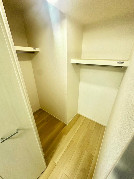 物件内観写真12　(収納)