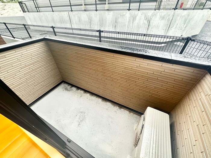 物件内観写真13　(ベランダ・バルコニー)