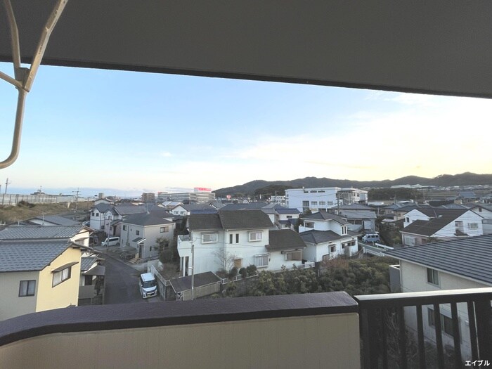 物件内観写真21　(室内からの展望)