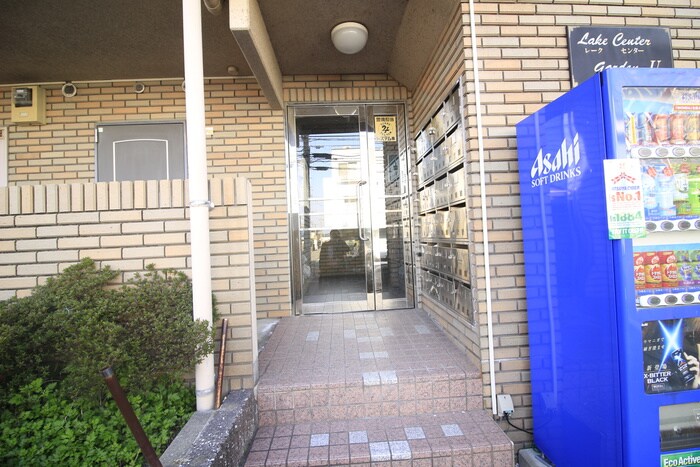 物件外観写真3　(駐車場)