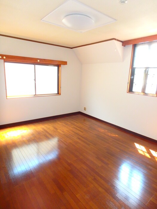 物件内観写真4　(居室)