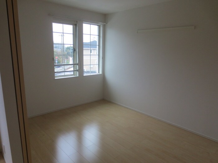 物件内観写真9　(居室)