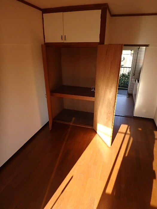 物件内観写真6　(居室)