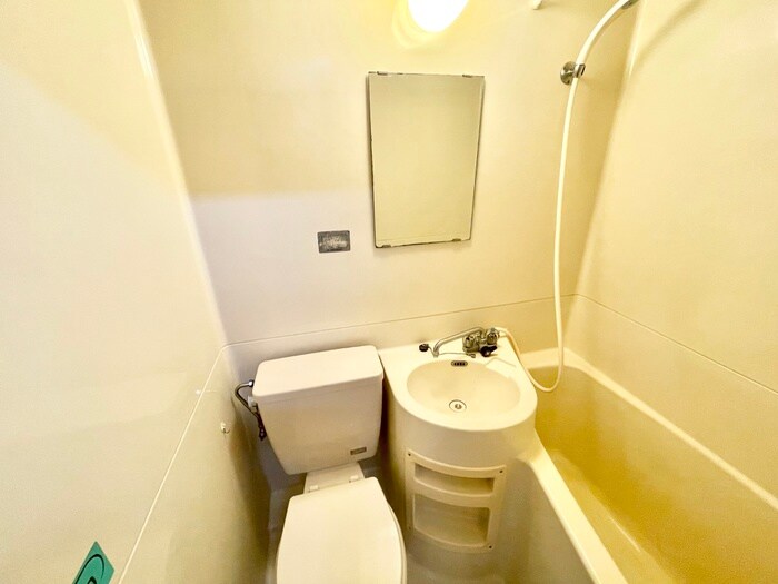 物件内観写真8　(洗面)