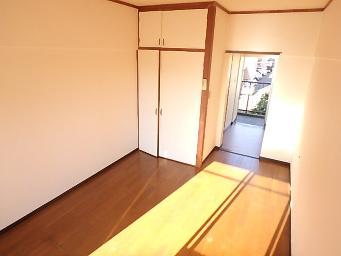 物件内観写真8　(居室)