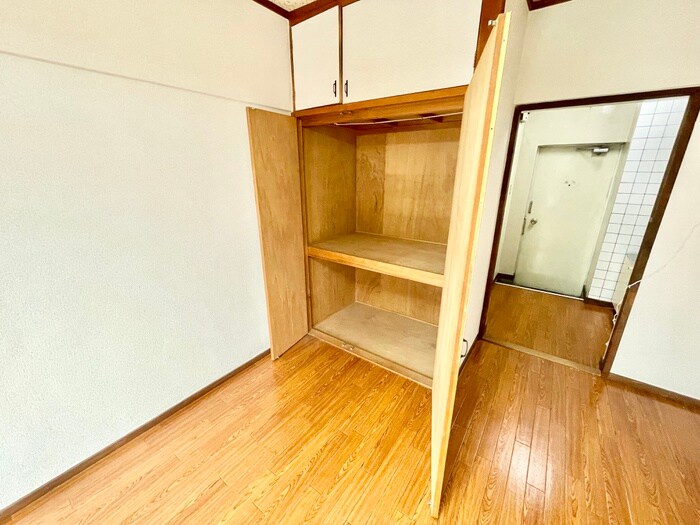 物件内観写真11　(収納)