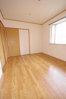 物件内観写真10　(居室)