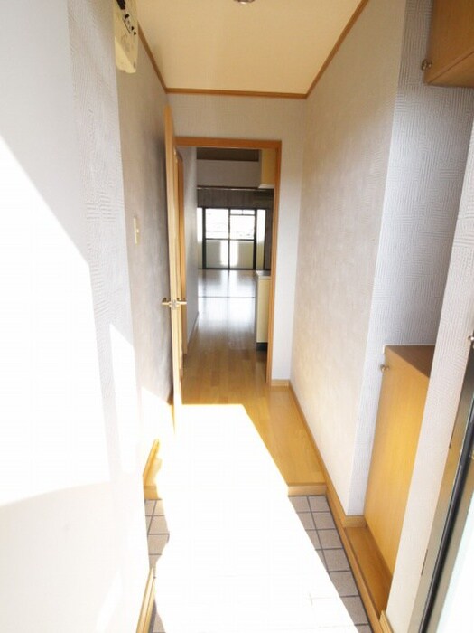 物件内観写真22　(廊下)