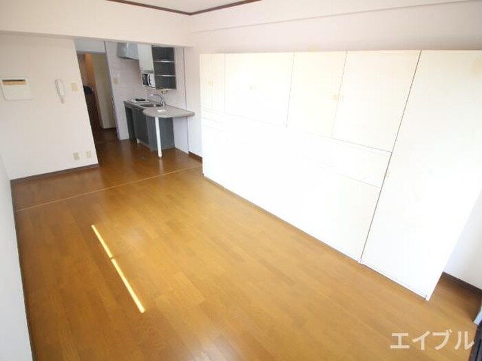 物件内観写真8　(居室)