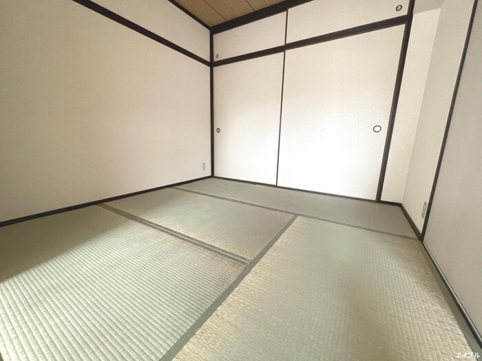 物件内観写真10　(居室)