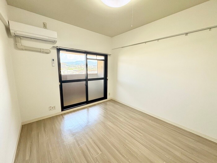 物件内観写真8　(居室)