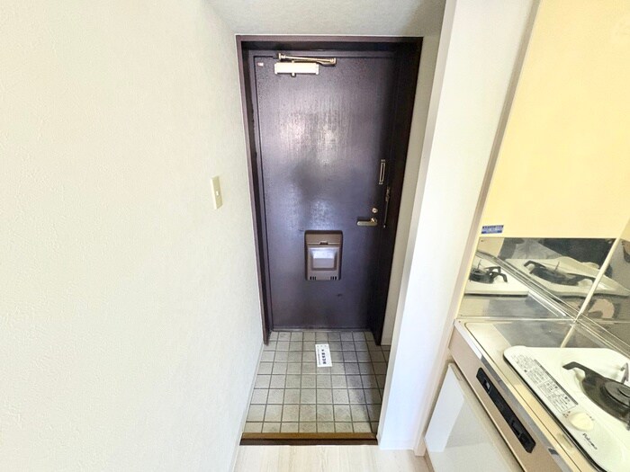 物件内観写真15　(玄関)