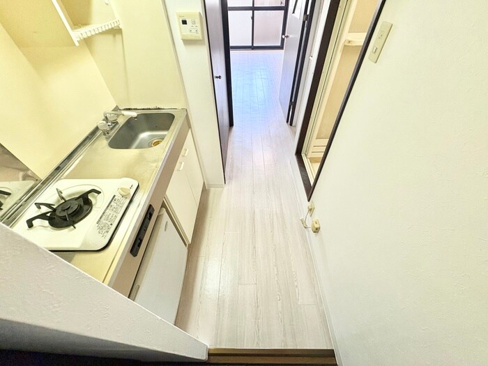 物件内観写真20　(廊下)