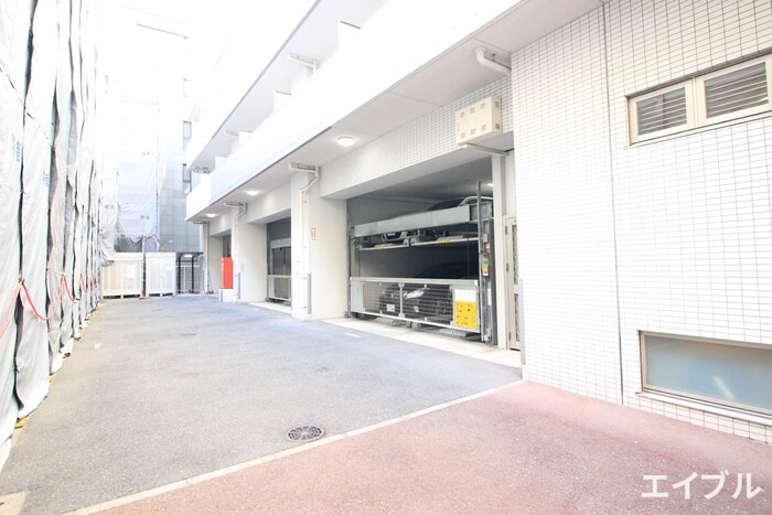 物件外観写真4　(駐車場)