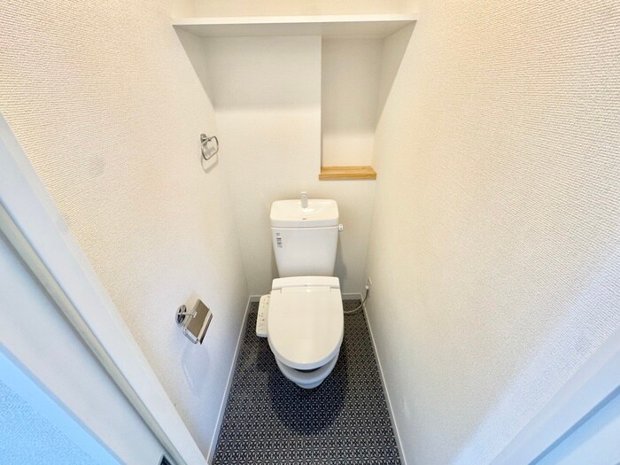 物件内観写真8　(トイレ)