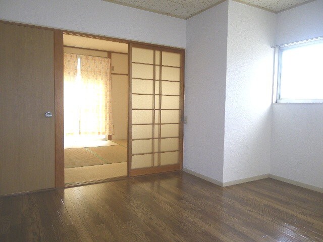 物件内観写真5　(居室)