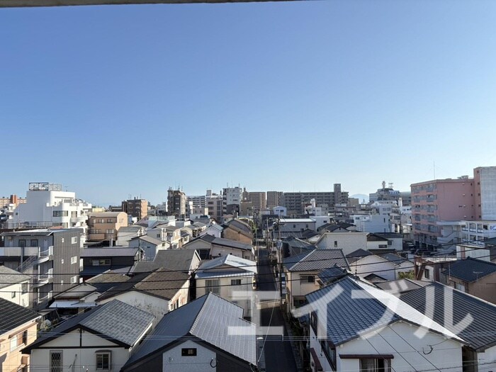 物件内観写真16　(室内からの展望)