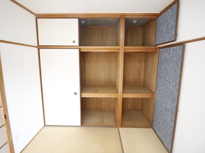 物件内観写真13　(収納)