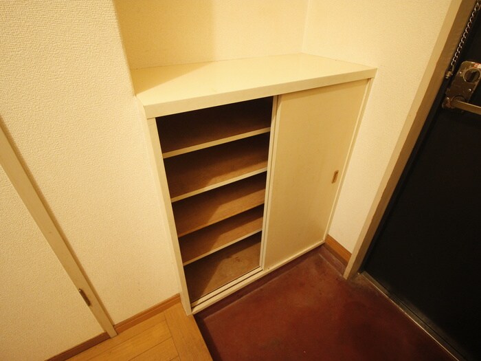 物件内観写真15　(靴箱)