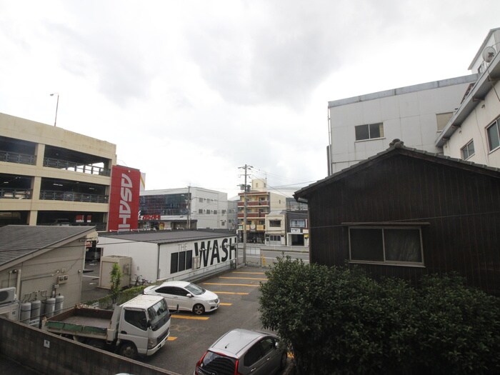 物件内観写真16　(室内からの展望)