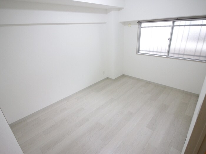 物件内観写真18　(居室)