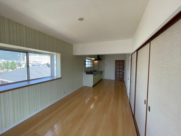 物件内観写真4　(居室)