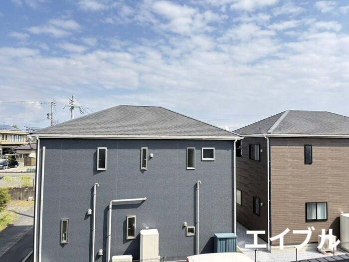 物件内観写真13　(室内からの展望)