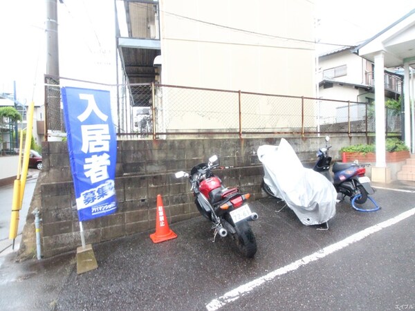 バイク置き場