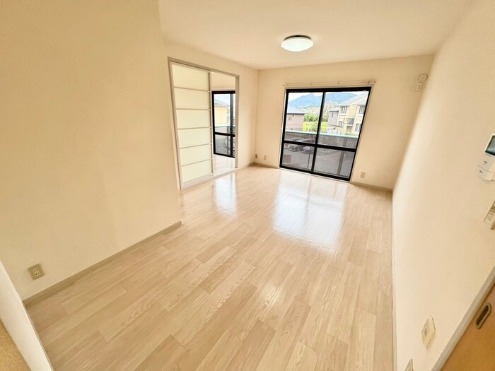 物件内観写真9　(居室)