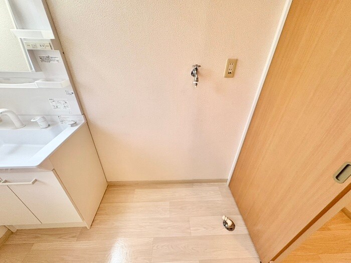 物件内観写真20　(洗濯機置場)