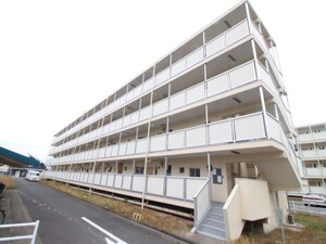 ビレッジハウス前原2号棟外観写真