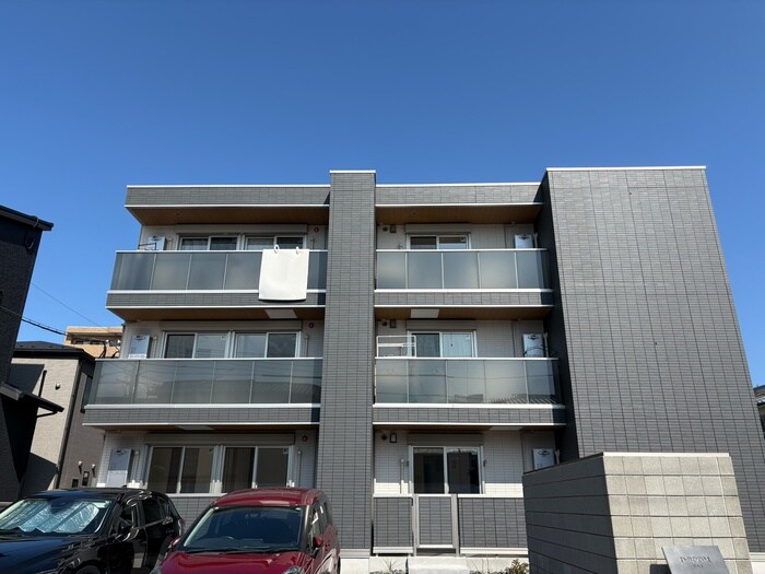 物件外観写真1　(外観写真)