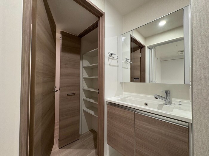 物件内観写真13　(洗面)