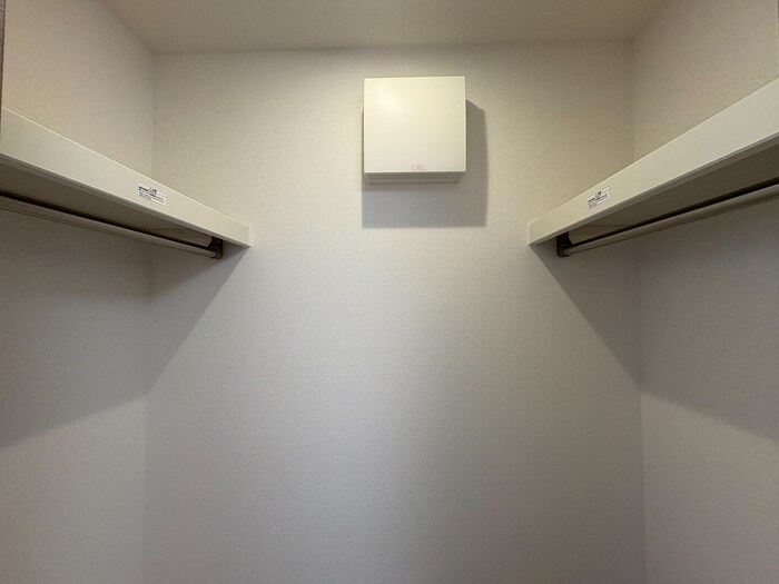 物件内観写真16　(収納)