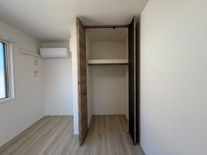 物件内観写真16　(収納)