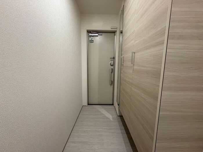 物件内観写真18　(玄関)