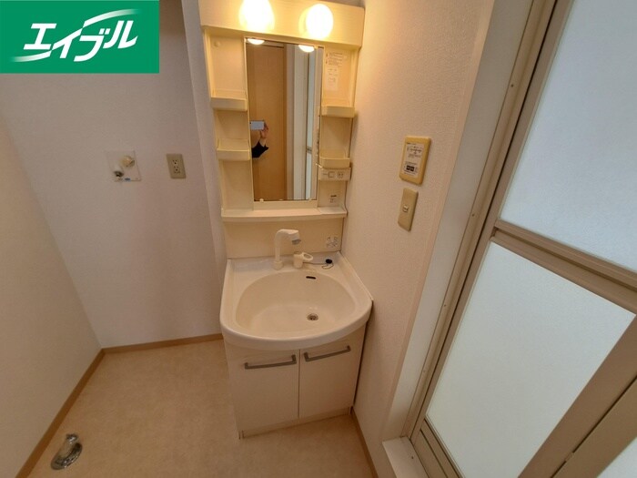 物件内観写真12　(洗面)