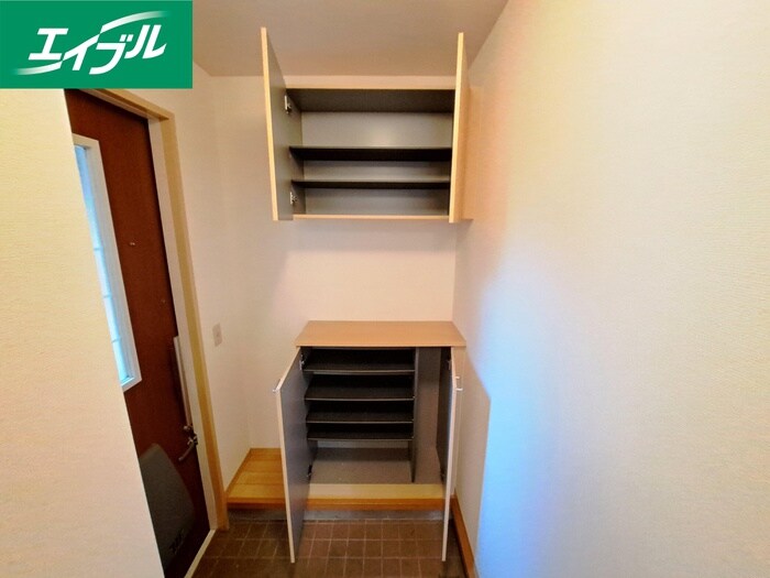 物件内観写真16　(靴箱)