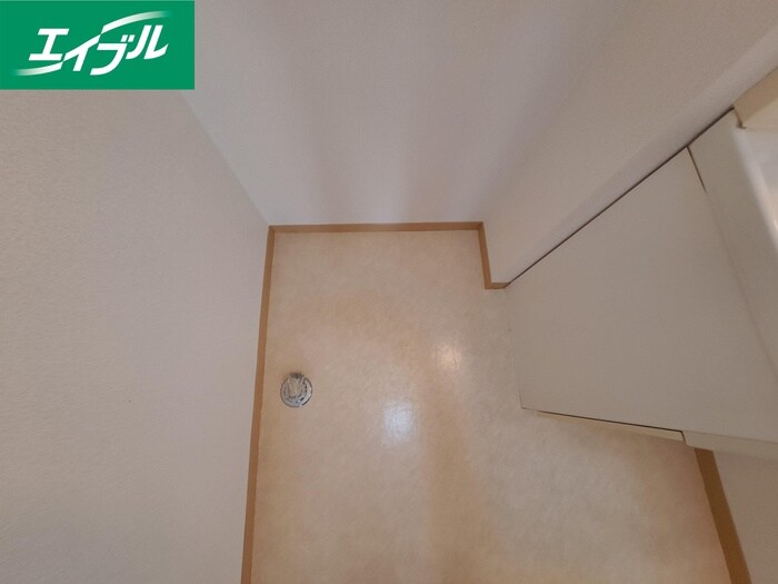 物件内観写真20　(洗濯機置場)