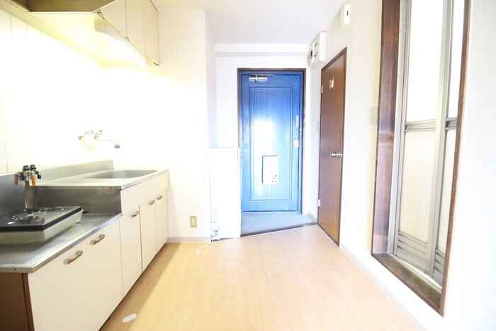 物件内観写真8　(居室)